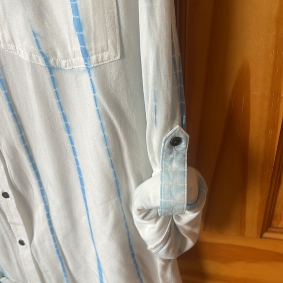 Woman’s Blouse…white with blue tye dye - Picture 3 of 7